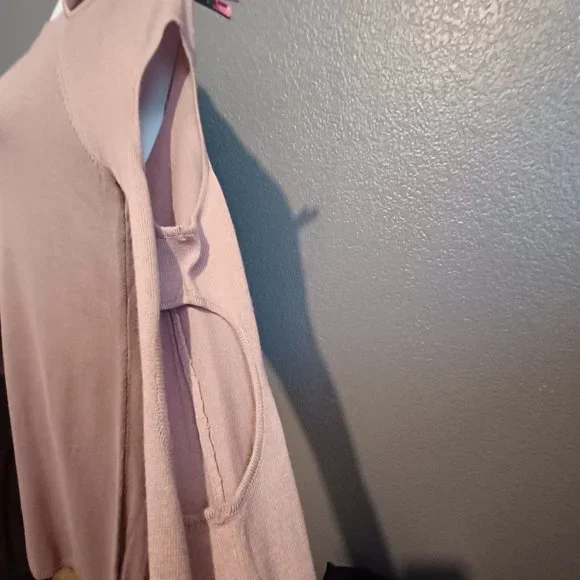 PINK ROSE - Picture 3 of 3